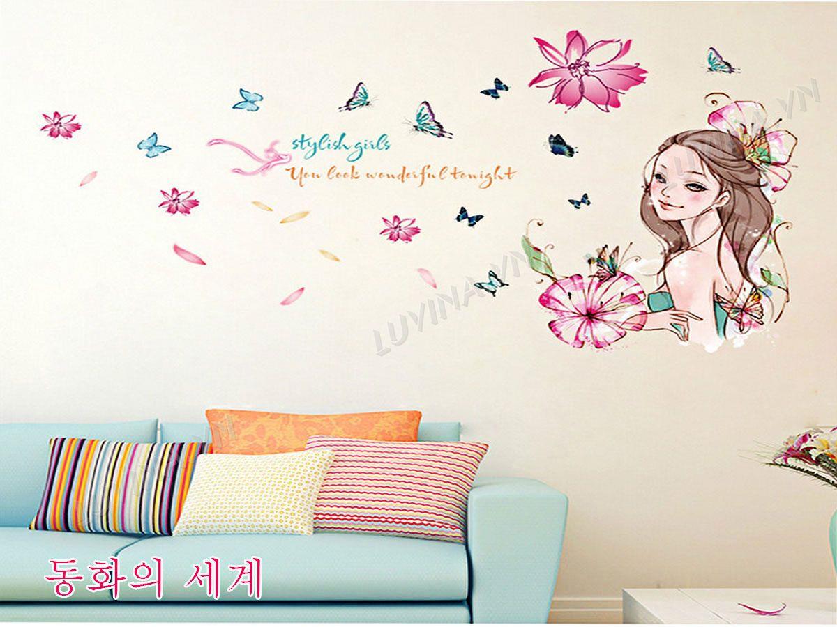 DECAL TRANG TRÍ CÔ GÁI ÔM HOA